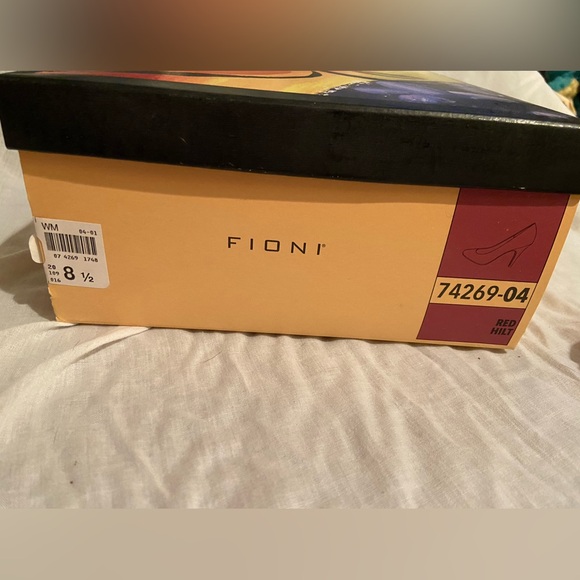 Fioni Red Hilt Patent Heels sz 8.5 - Picture 9 of 11